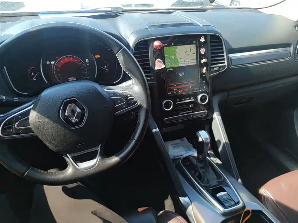 Renault Koleos 2018 — фото 10