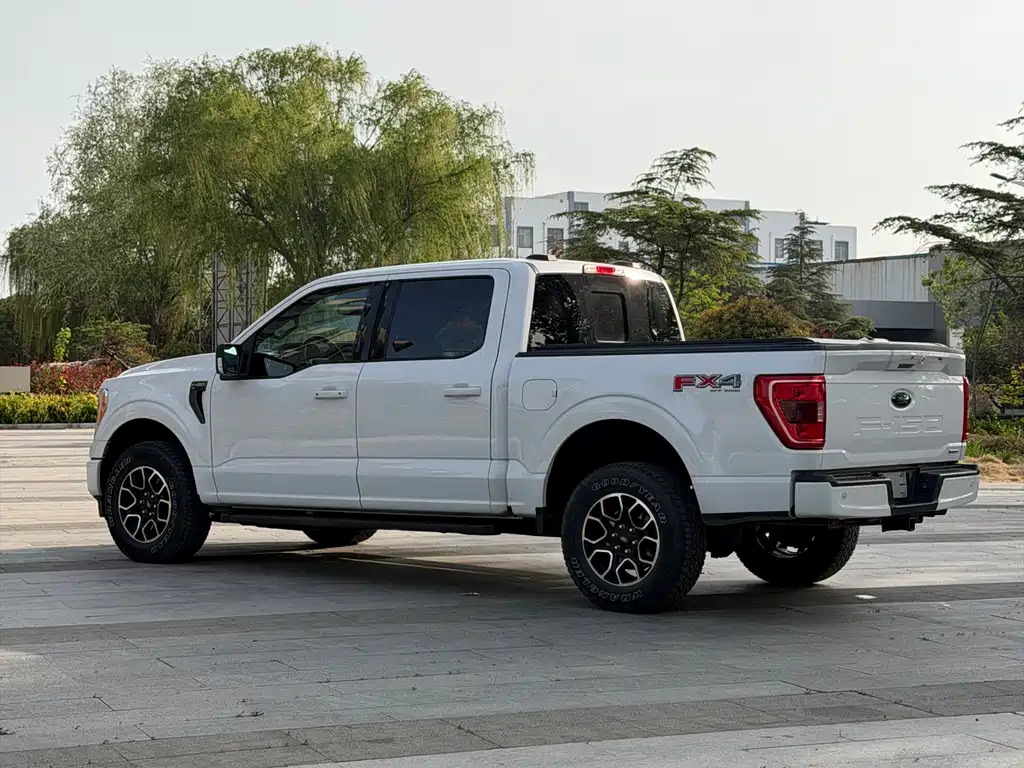 Ford F-150 Raptor 2023 — фото 3