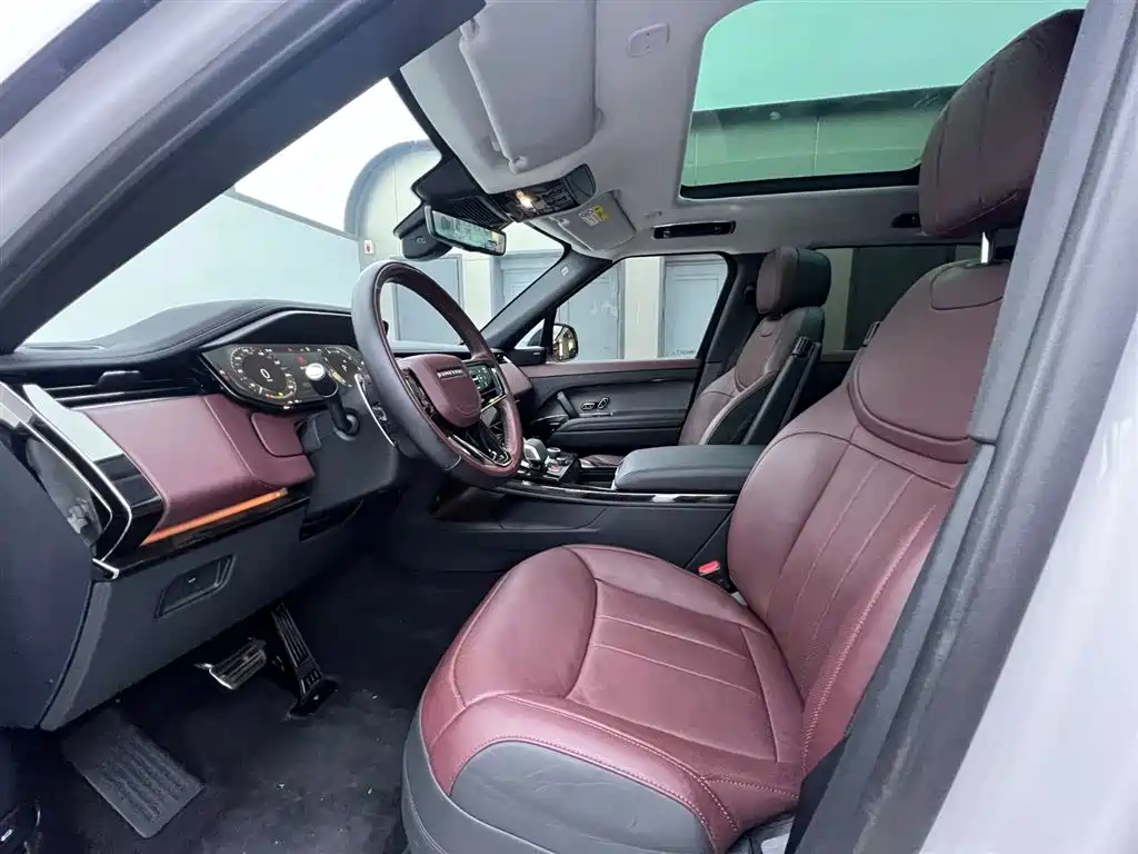 Land Rover Sport 2023 — фото 16
