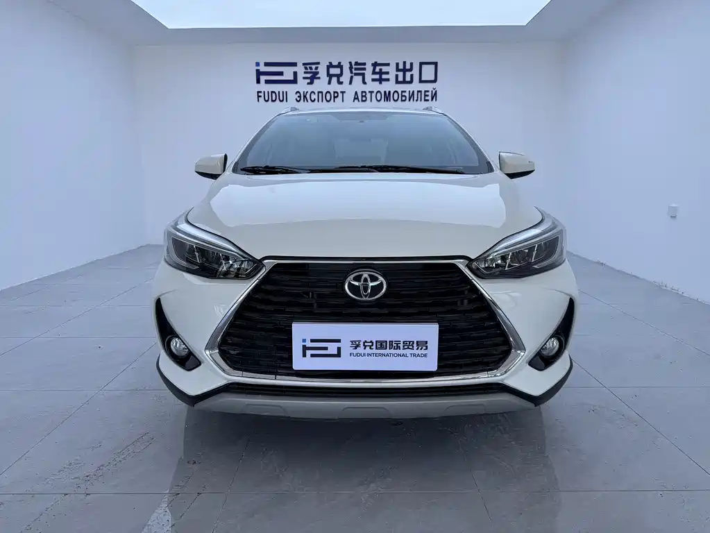Toyota Yaris L 2022