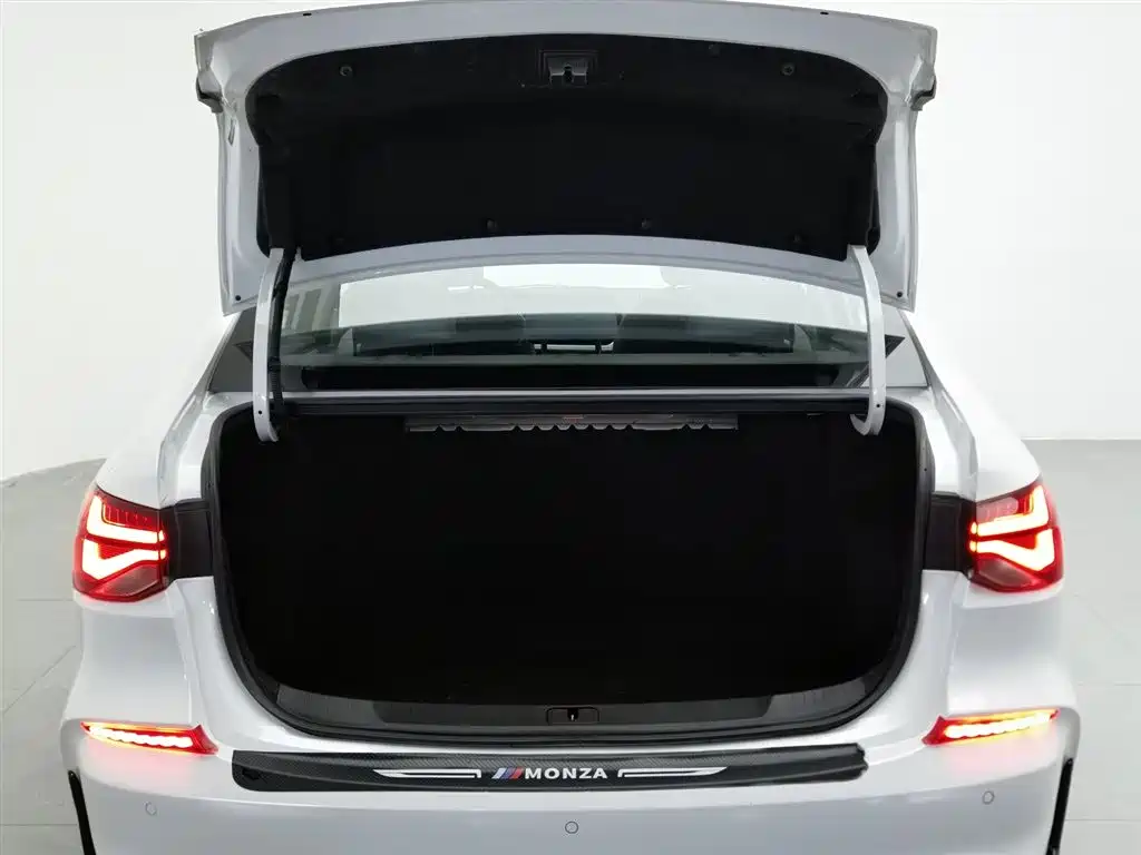 Chevrolet Monza 2023 — фото 16