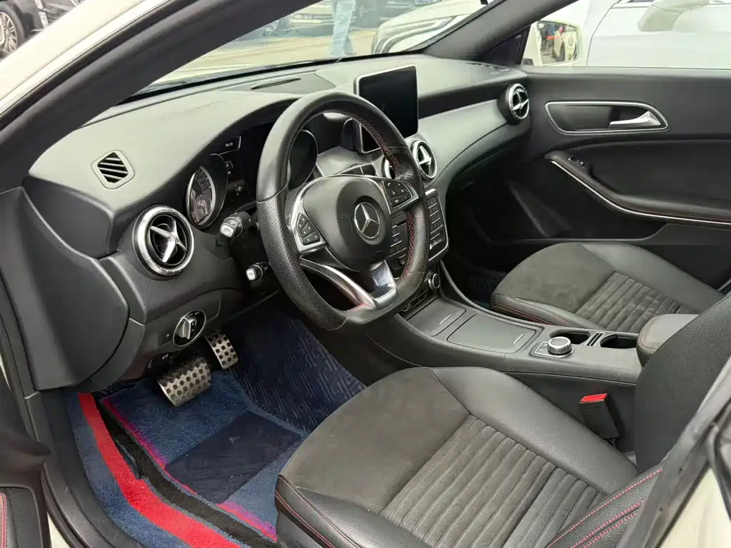Mercedes-Benz CLA 2015 — фото 5
