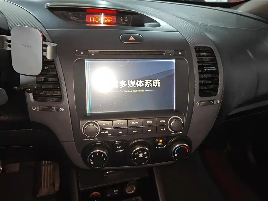 Kia K3 2015 — фото 13