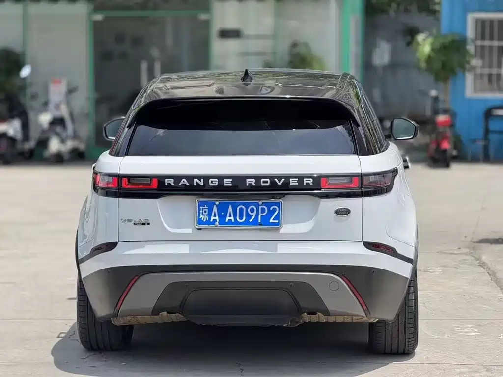 Land Rover Range Rover Velar 2017 — фото 9