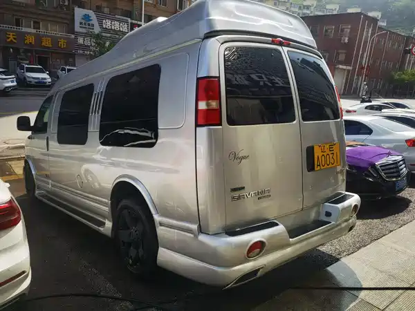 GMC SAVANA 2011