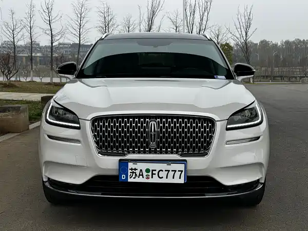 Lincoln Corsair 2021