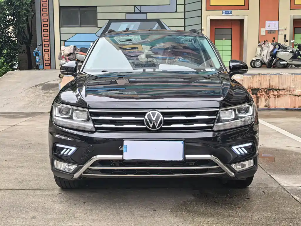 Volkswagen Tiguan L 2021 — фото 2