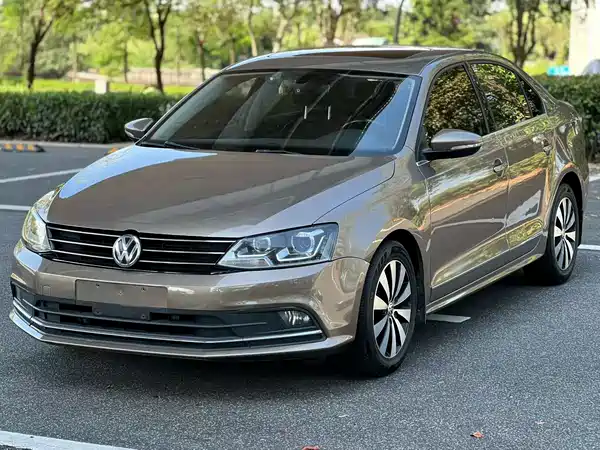 Volkswagen Sagitar 2017
