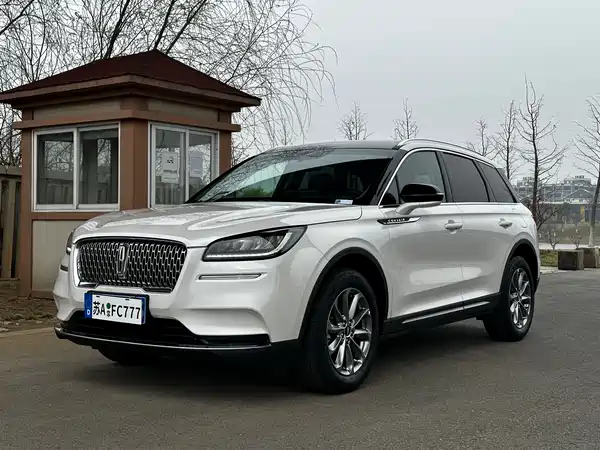 Lincoln Corsair 2021
