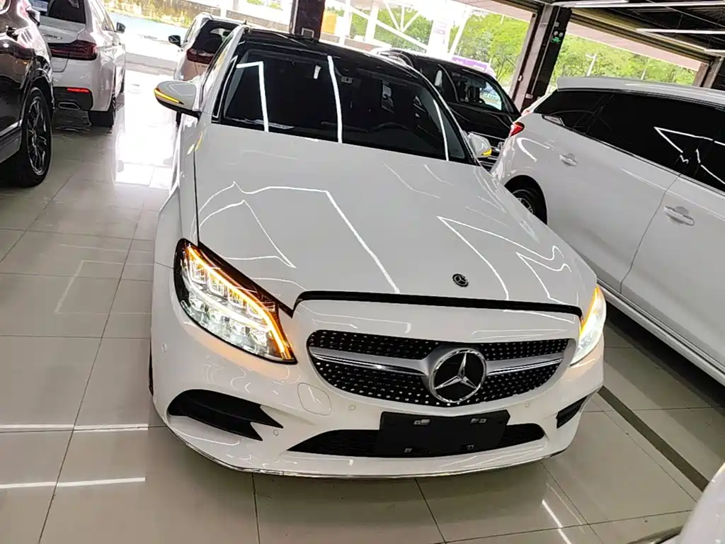 Mercedes-Benz C-Class 2021