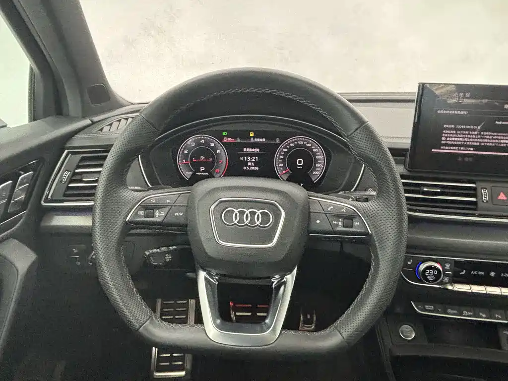 Audi Q5L 2025 — фото 17