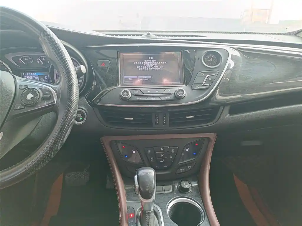 Buick Envision Plus 2018 — фото 9