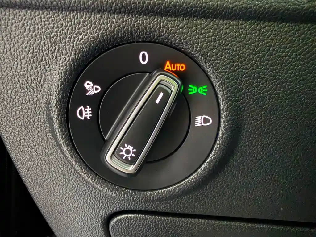 Volkswagen Tiguan L 2023 — фото 18