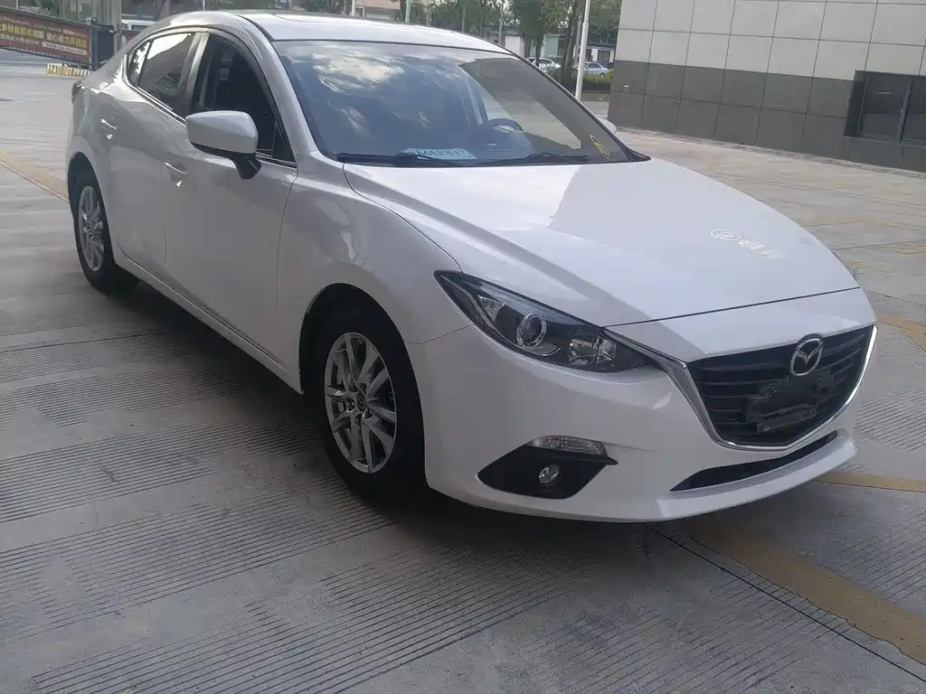 Mazda 3 Axela 2015 — фото 3