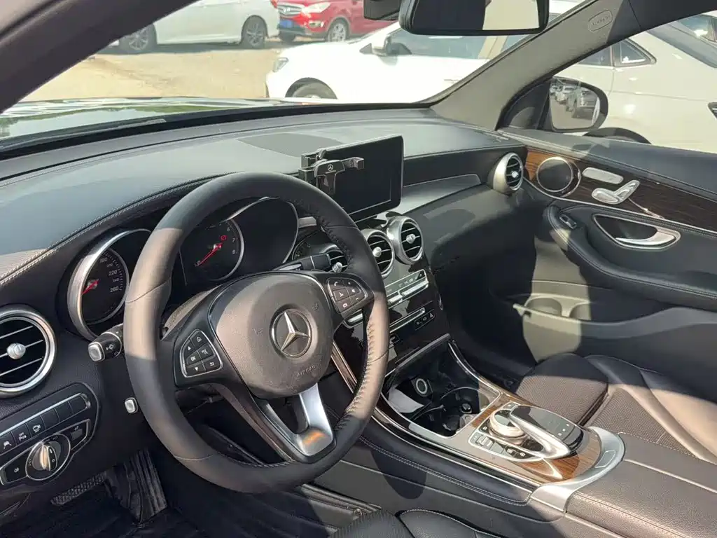 Mercedes-Benz GLC 2018