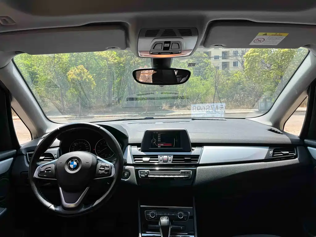 BMW 2 Series Active Tourer 2016 — фото 18