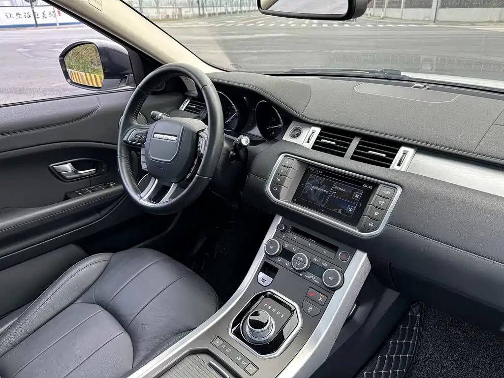 Land Rover Evoque 2017 — фото 13