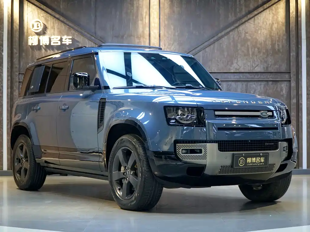 Land Rover Defender 2021 — фото 22