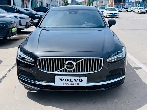 Volvo S90 2023