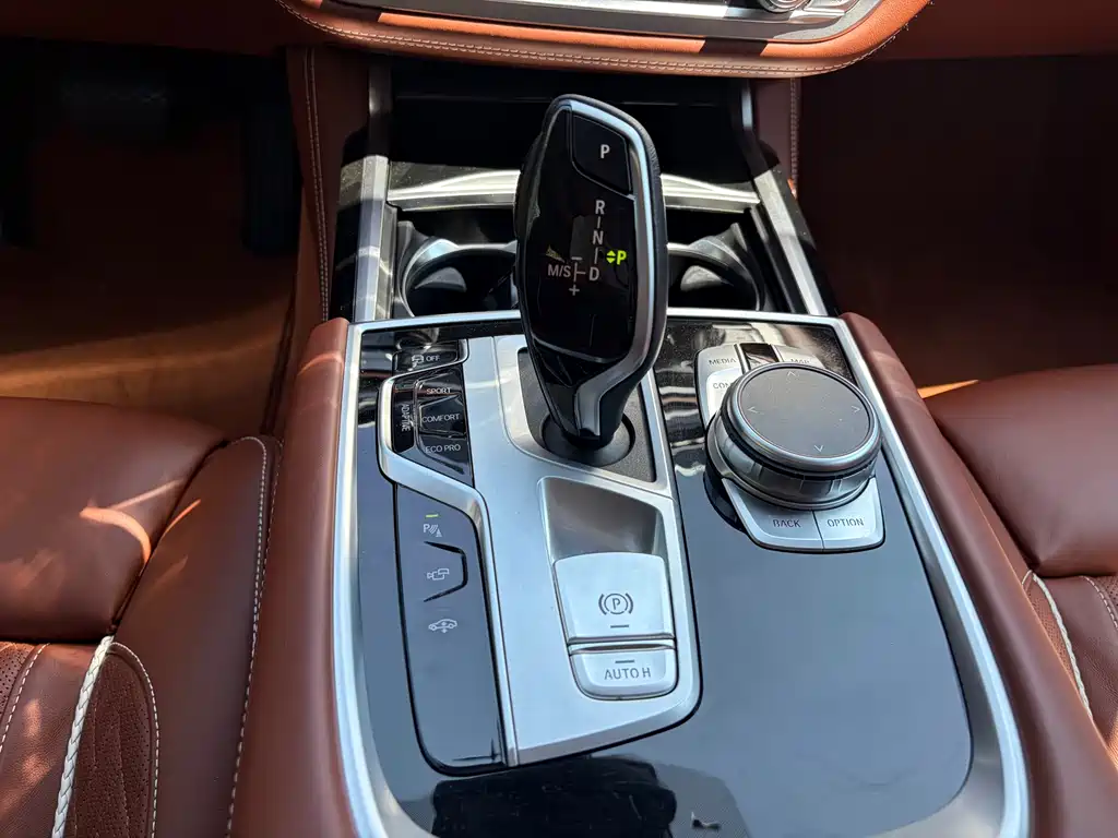BMW 7 Series 2022 — фото 11