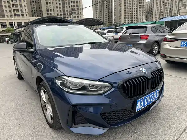 BMW 1 Series 2021