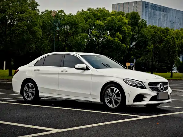 Mercedes-Benz C-Class 2019