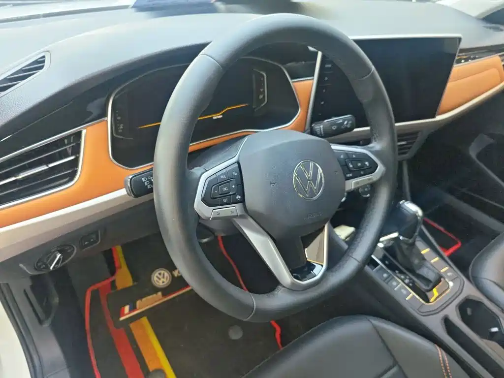 Volkswagen Bora 2023