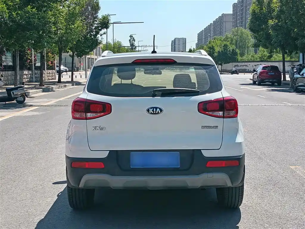 Kia KX3 2017 — фото 24