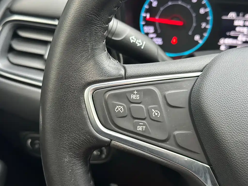 Chevrolet Equinox 2021 — фото 13