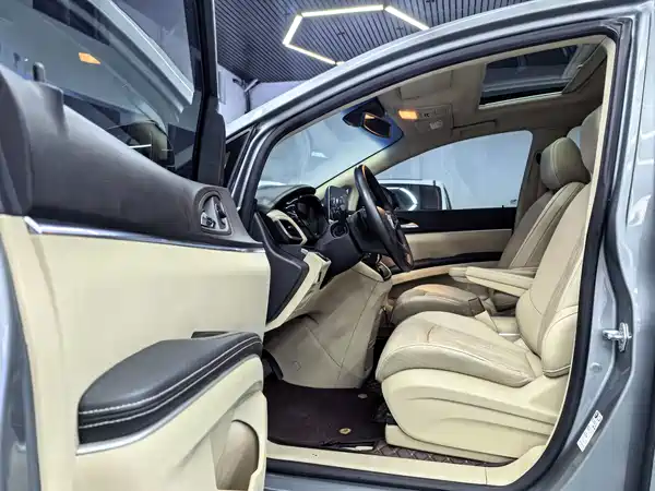 Buick GL8 2023