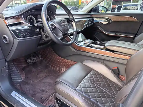 Audi A8 2021
