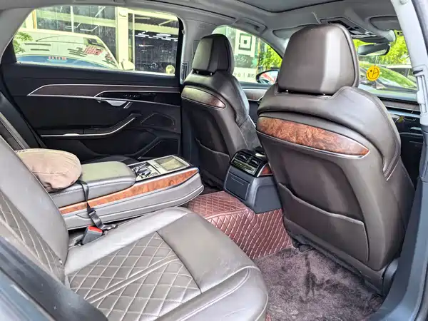 Audi A8 2021