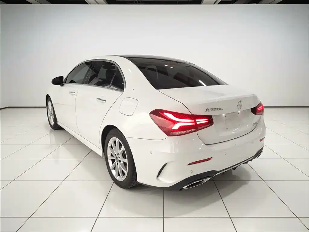 Mercedes-Benz A-Class 2021 — фото 23