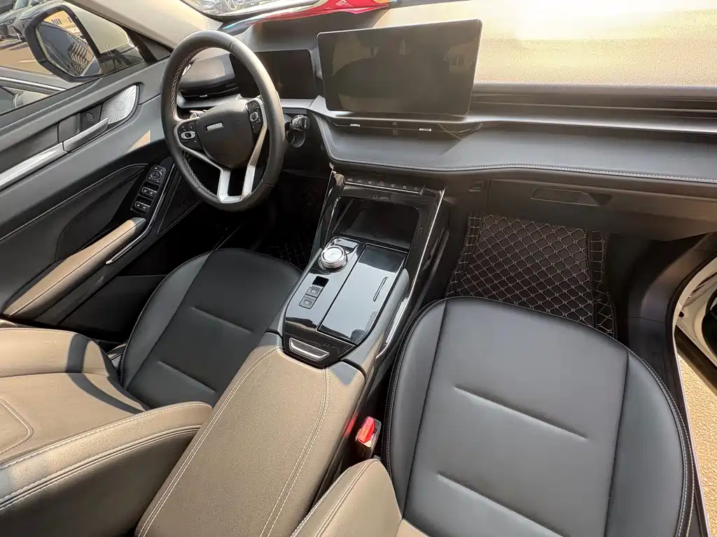 Haval H6 2023 — фото 13
