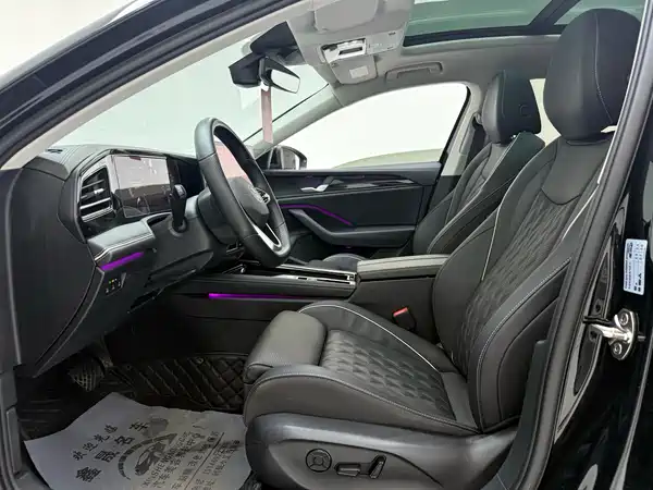 Volkswagen Magotan 2025