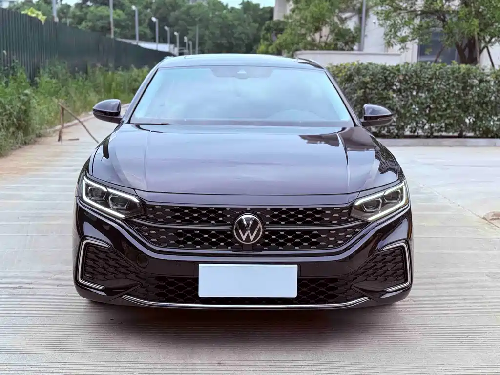 Volkswagen Passat 2022