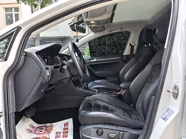 Volkswagen Golf 2020