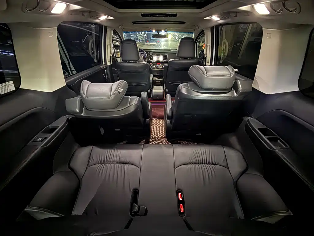 Honda Odyssey 2019 — фото 13