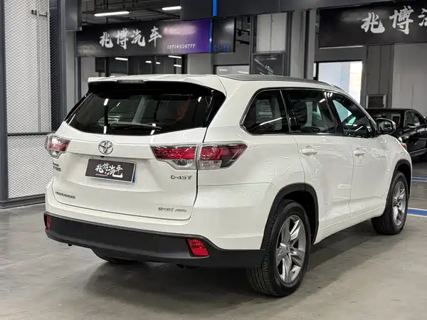Toyota Highlander 2015