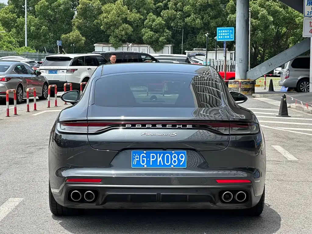 Porsche Panamera 2023 — фото 12