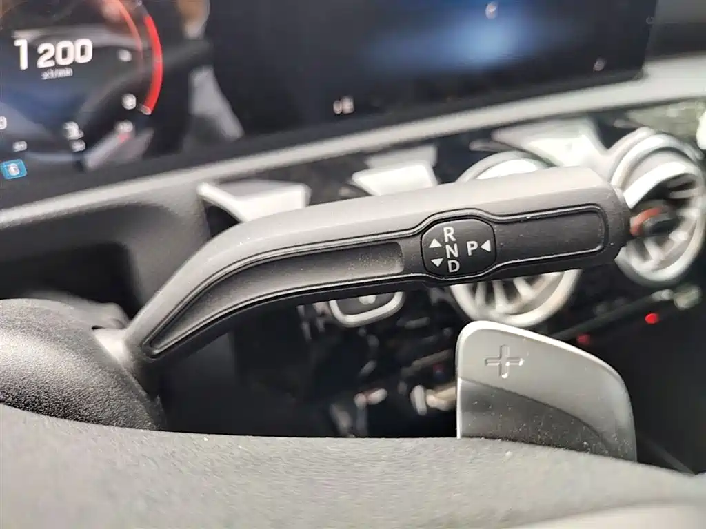 Mercedes-Benz A-Class 2022 — фото 14