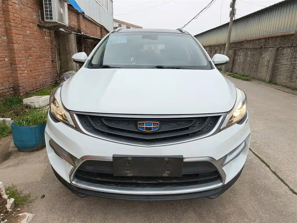Geely Emgrand GS 2018 — фото 3