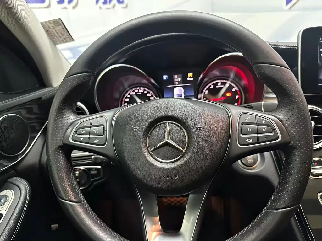 Mercedes-Benz C-Class 2018 — фото 9