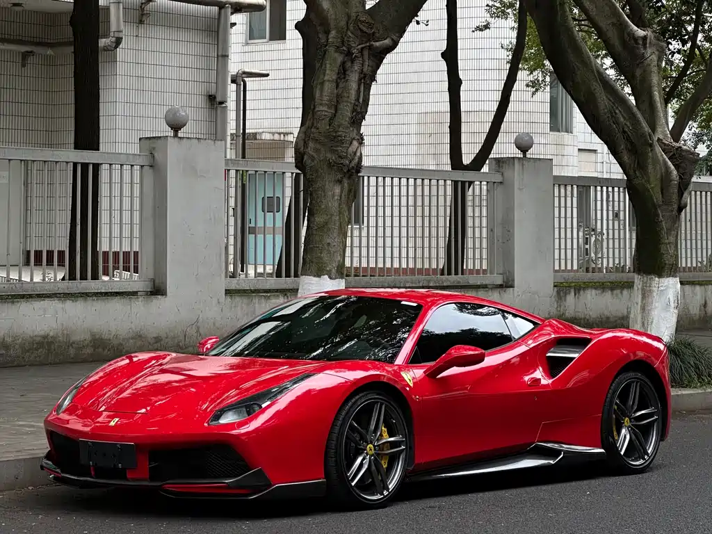 Ferrari 488 2016 — фото 1