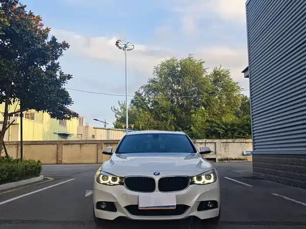 BMW 3 Series GT 2019