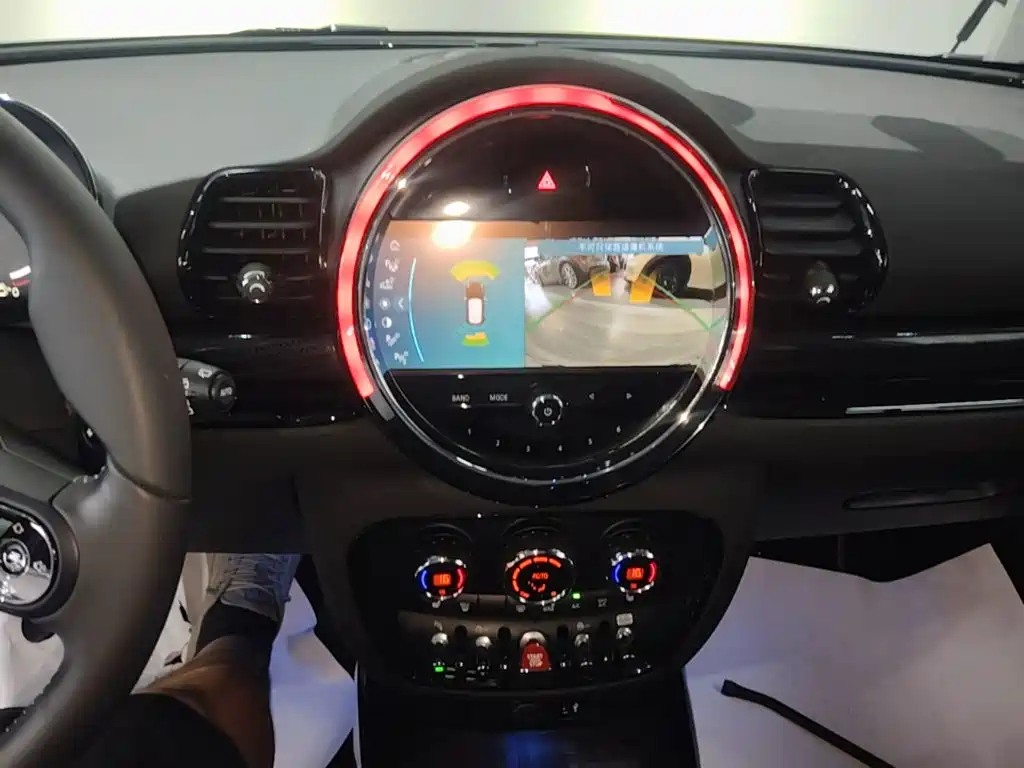 MINI Clubman 2022 — фото 13