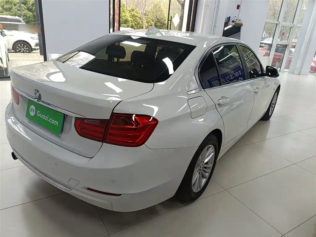 BMW 3 Series 2015 — фото 5