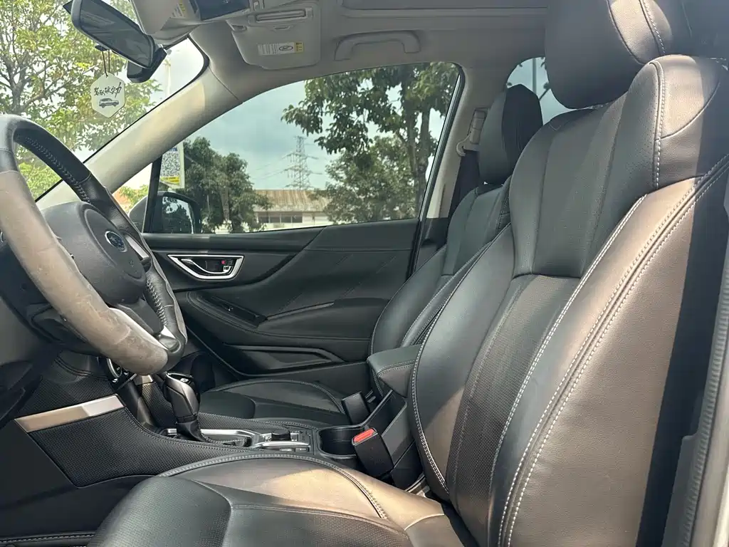 Subaru Forester 2021 — фото 10