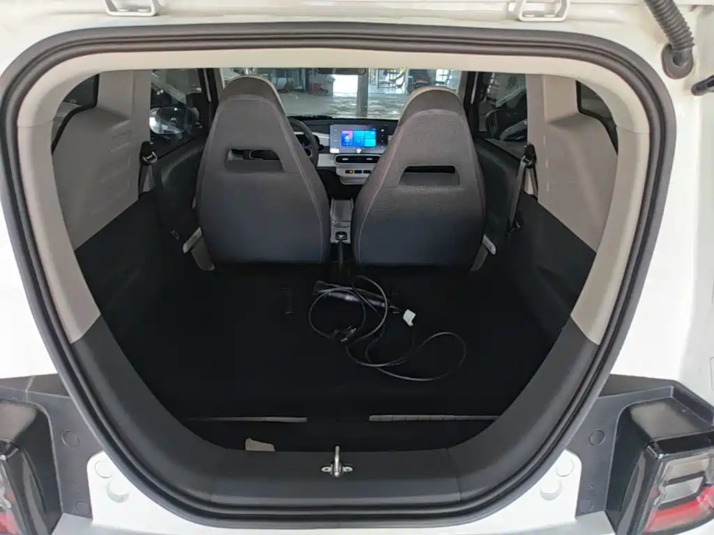 Geely Galaxy Panda 2025 — фото 19