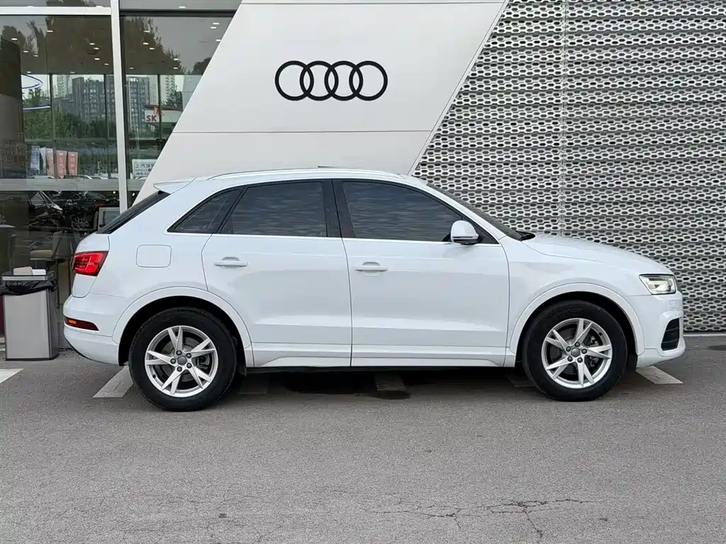 Audi Q3 2017 — фото 3